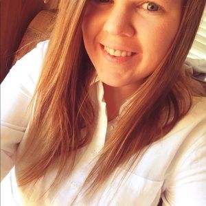 Meet your Posher, Chloe